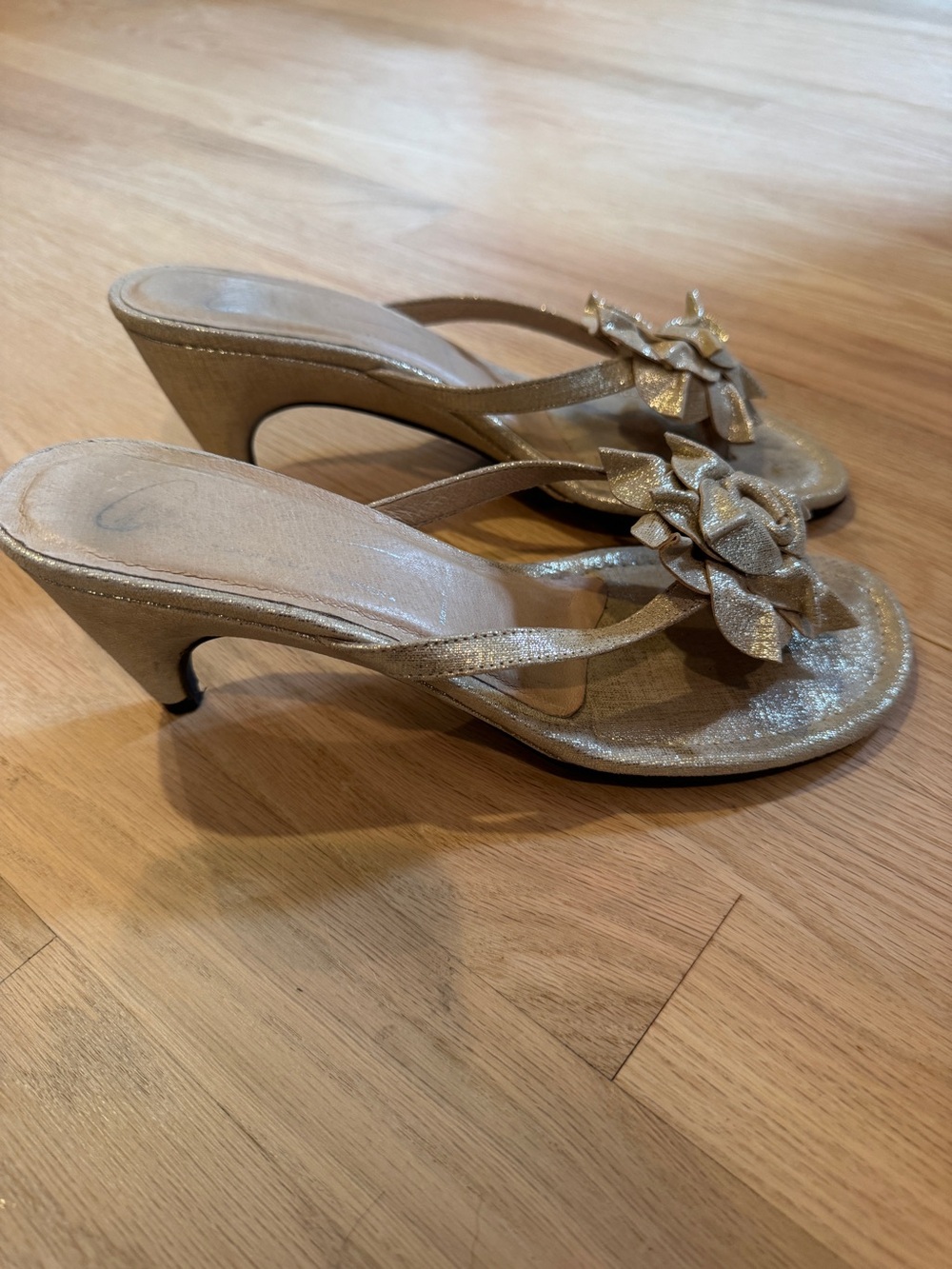 Donald J. Pliner Metallic leather kitten heel slides 7.5.
